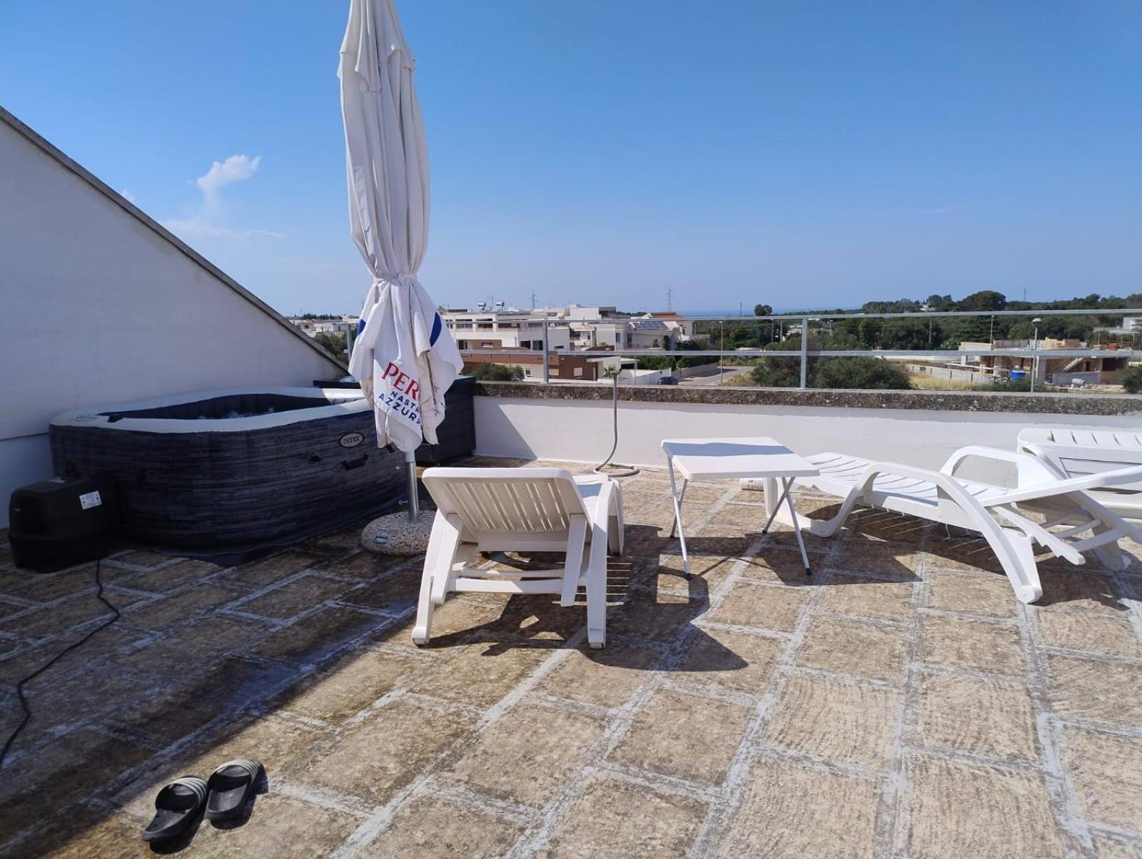 Favolosa Casa Con Terrazza, Idromassaggio, Cortile E Garage Auto Carovigno Eksteriør bilde